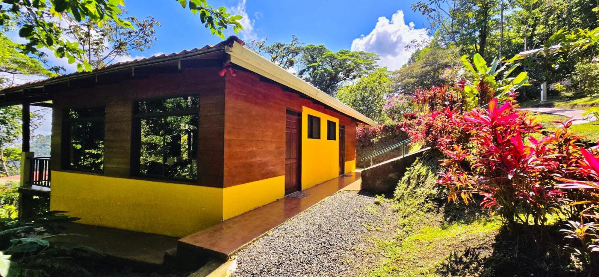 Heliconias Rainforest Lodge 比加瓜 外观 照片