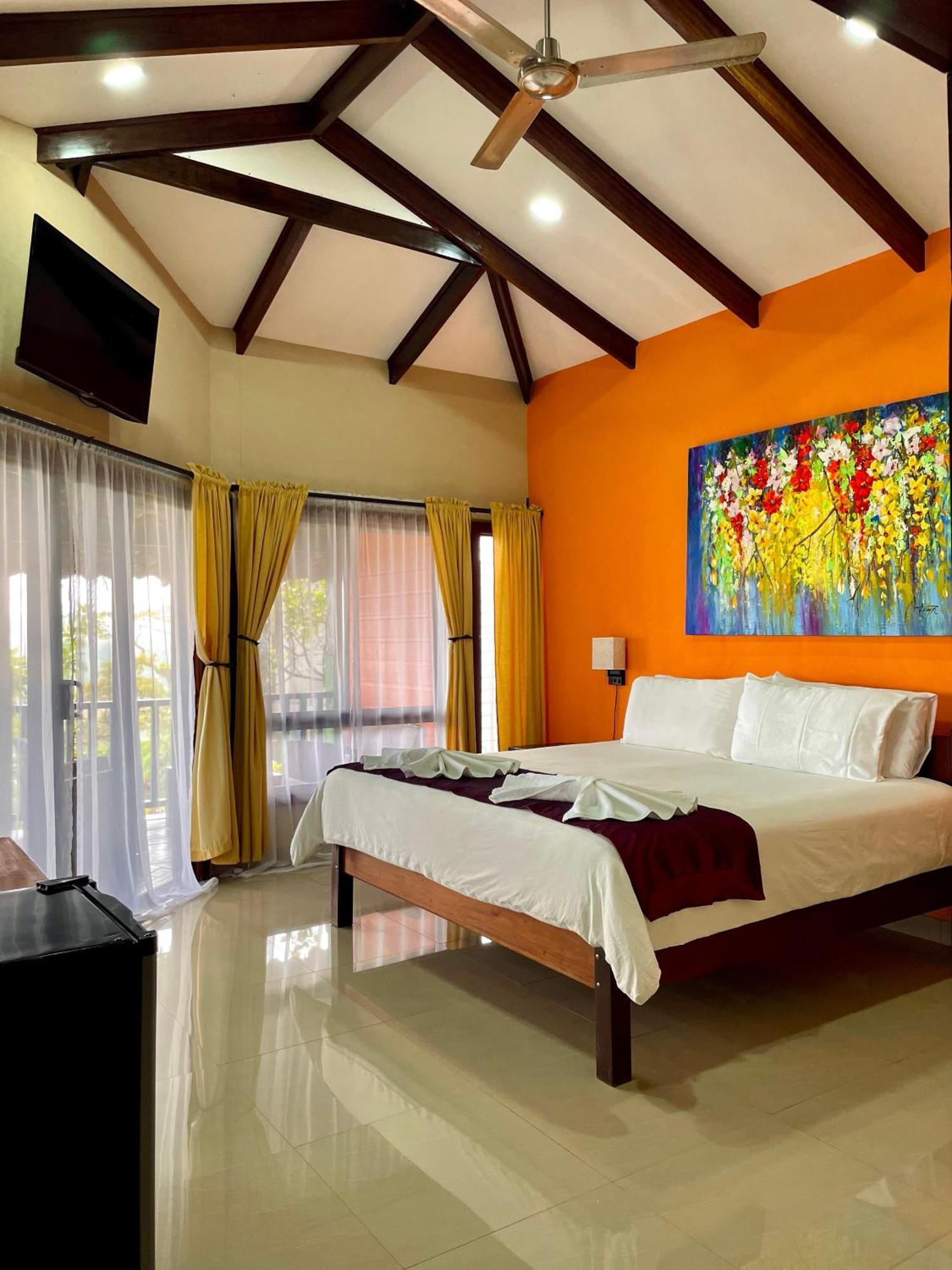 Heliconias Rainforest Lodge 比加瓜 外观 照片